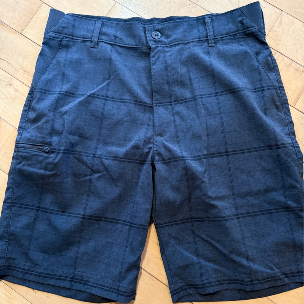 Men's Lee Lightweight Gray Plaid Shorts